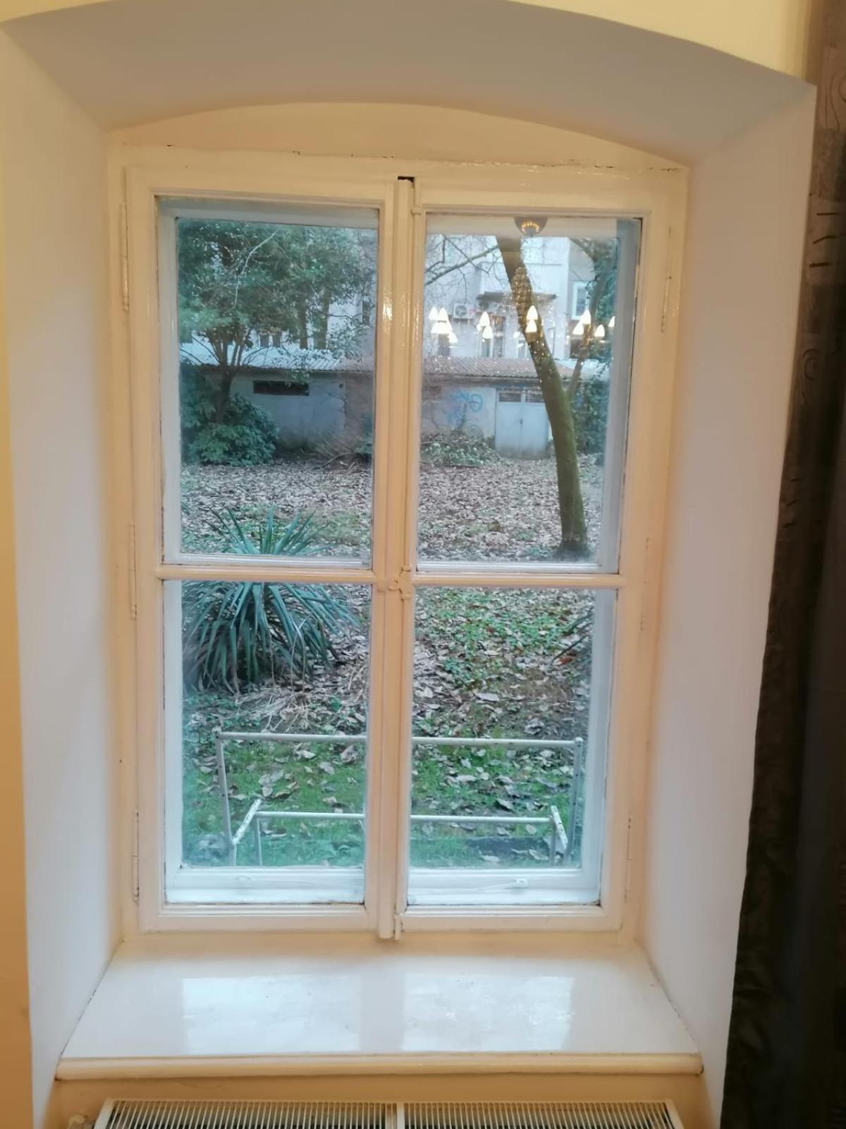 Zagreb Botanical Garden Budget Apartment ภายนอก รูปภาพ